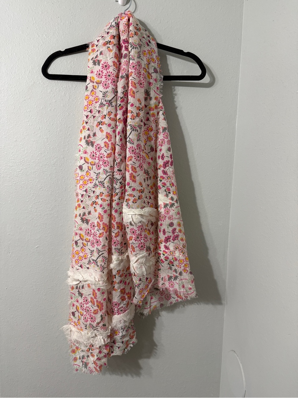 Vera Bradley Multicolor Floral Woven Scarf Shall Ruffle Trim Wool Blend